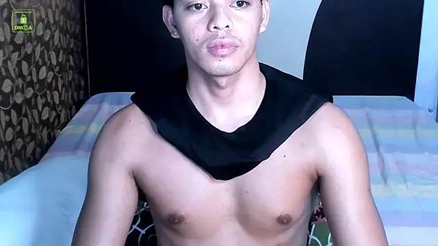 Crazyasiancum1 live cam on StripChat