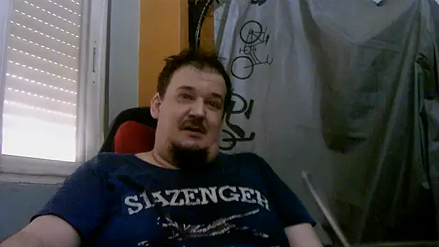 porkorossy live cam on StripChat