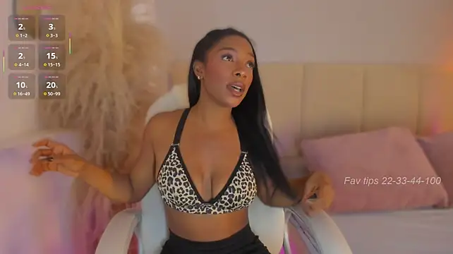 aprilebony_ live cam on StripChat