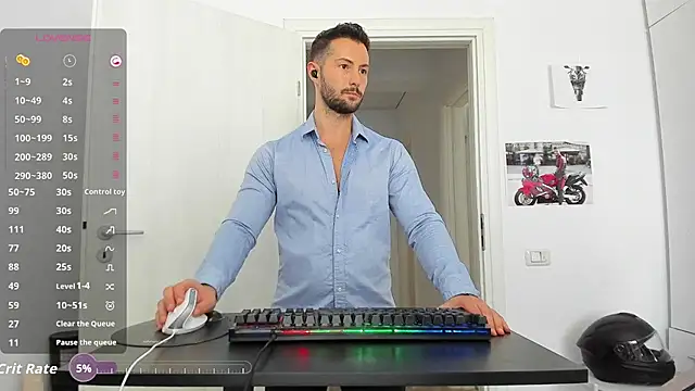 ZackFraser live sex cam