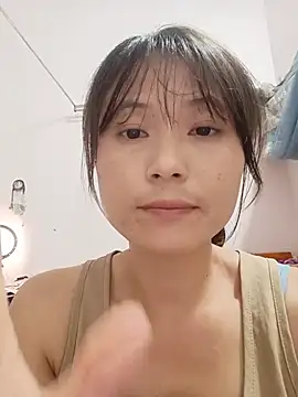 Linda-yiyi live cam on StripChat