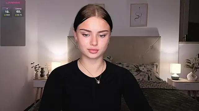 Silena_sky live cam on StripChat