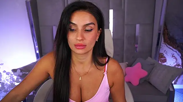 AnzhyTeqila live cam on StripChat