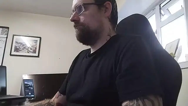 Otis_Firefly live cam on StripChat