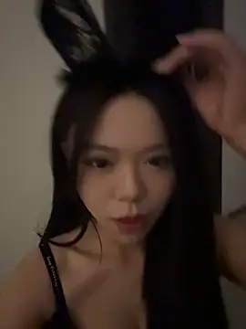 260807nini live cam on StripChat