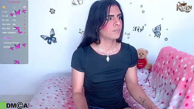 karen_sophia live cam on StripChat