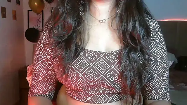 isha_here live cam on StripChat