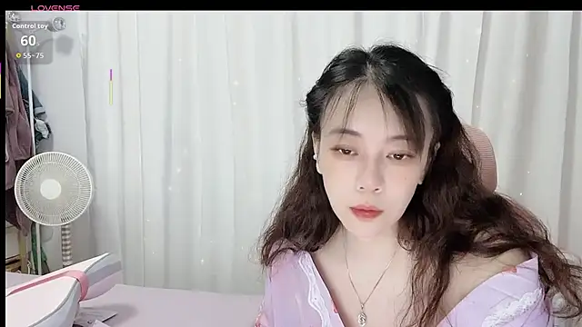 Eunwoo_o live cam on StripChat