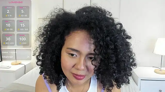 Kiraspell live cam on StripChat