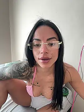 Morenaviip live sex cam