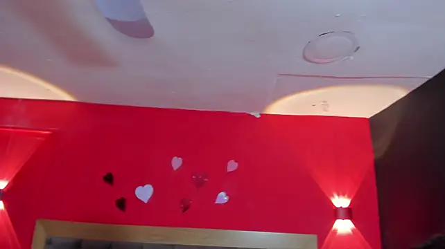YayaHilton live sex cam
