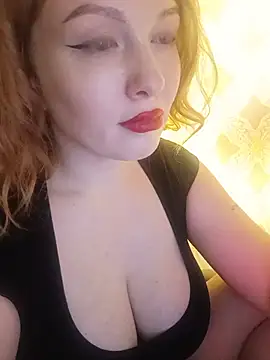 Katy_Brie live cam on StripChat