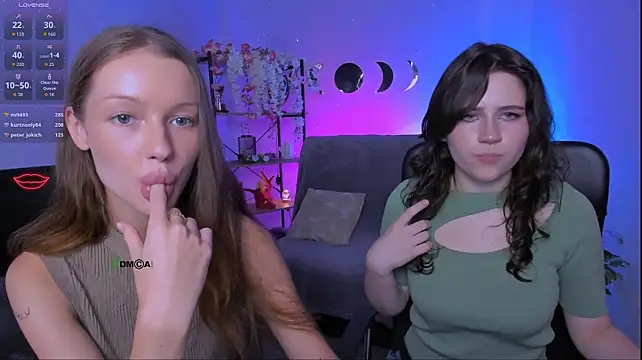 khloebeauty live cam on StripChat