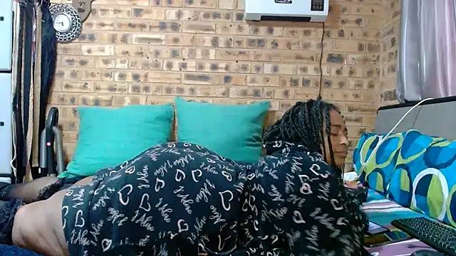 AFRICANBOOTYLICIOUS live cam on StripChat