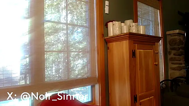 sinnernoir live sex cam