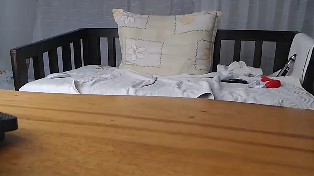 NIRVANA live cam on StripChat