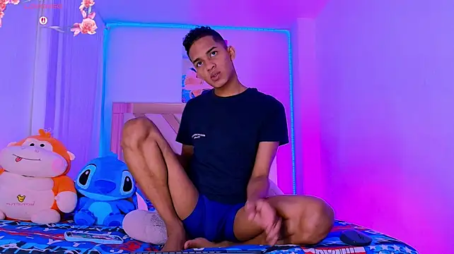 dilan_alfonzo live cam on StripChat