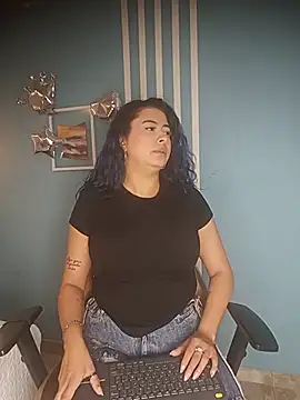 ValeryBoobs1 live cam on StripChat