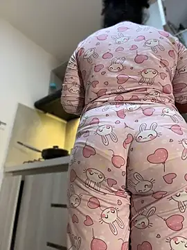 Rizos_hot_official live cam on StripChat