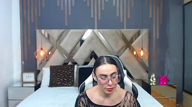 MartinaaFit live cam on StripChat