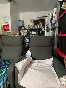 SexyNikki6969 live cam on StripChat