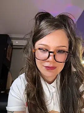 Tallulah_Kinky live sex cam