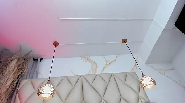 Ibbie_drastic live cam on StripChat