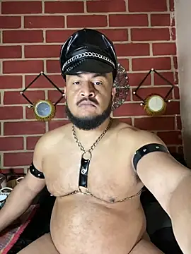 the_master_foal_ live cam on StripChat
