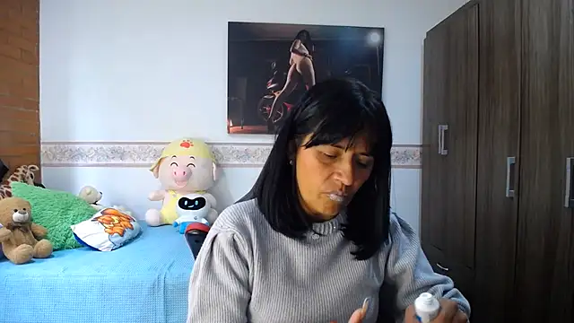 sharoon_cheerry live cam on StripChat