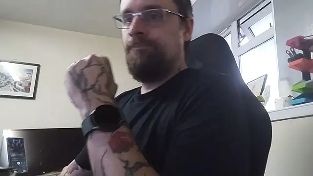 Otis_Firefly live cam on StripChat