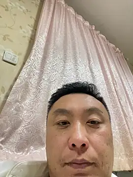 mrcake666 live cam on StripChat