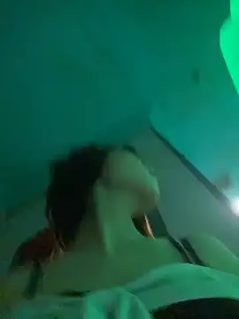 littleqiu live sex cam