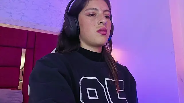 moon_winy live cam on StripChat