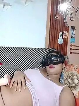 Sweetie_250 live cam on StripChat