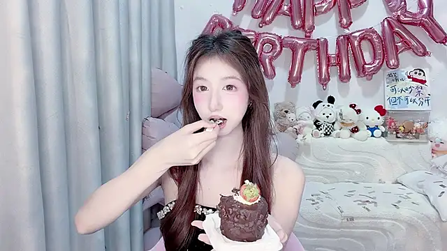 lucky-tt live cam on StripChat