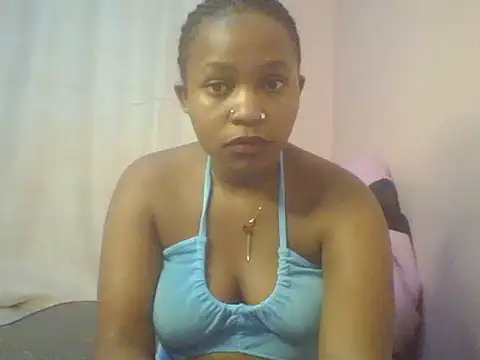 bunny_kiki live cam on StripChat