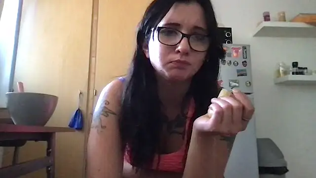 marketatomas live cam on StripChat