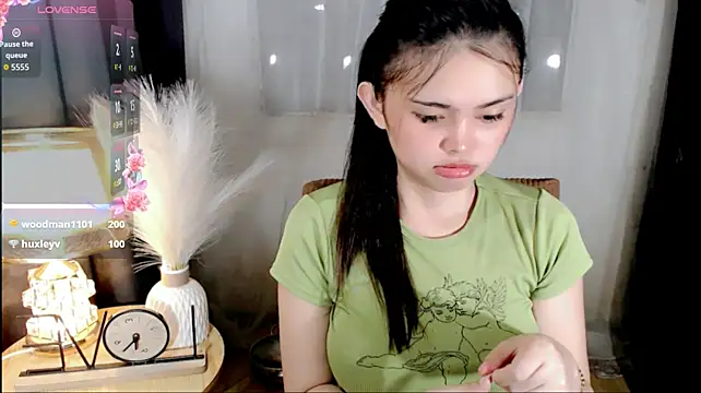 wildest_fantasy live cam on StripChat