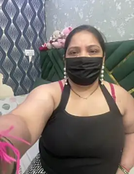 BarbieJasmine live cam on StripChat