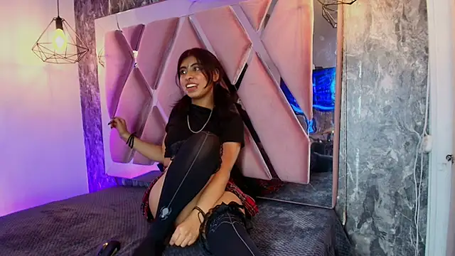 _Angel_dustt live cam on StripChat