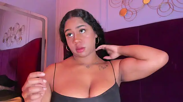 Sofi_Fox_ live cam on StripChat