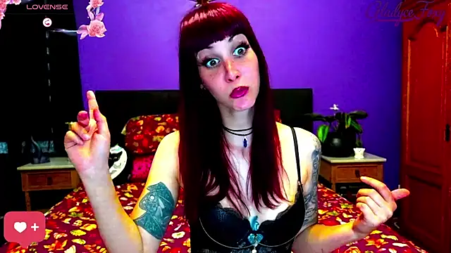Gladyce_Foxy live cam on StripChat