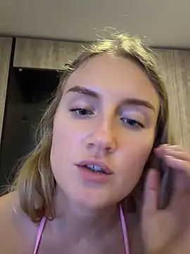 olliebells live cam on StripChat