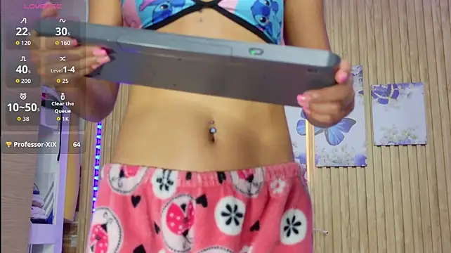 Moonceleste live cam on StripChat