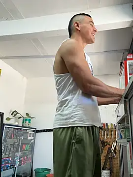 Paul22cm- live sex cam