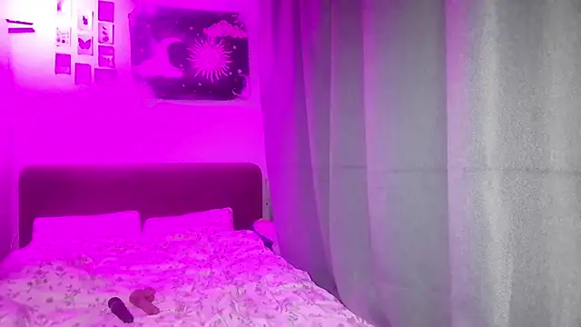 SayMyNameliss live cam on StripChat