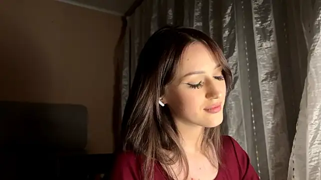 ShannanWohlers live cam on StripChat