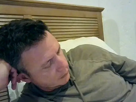 TroyDieselXXX live cam on StripChat