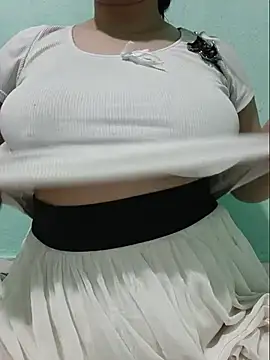 Shine_Mai live cam on StripChat