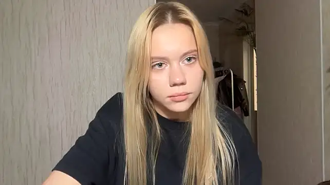Glamorforyou live cam on StripChat